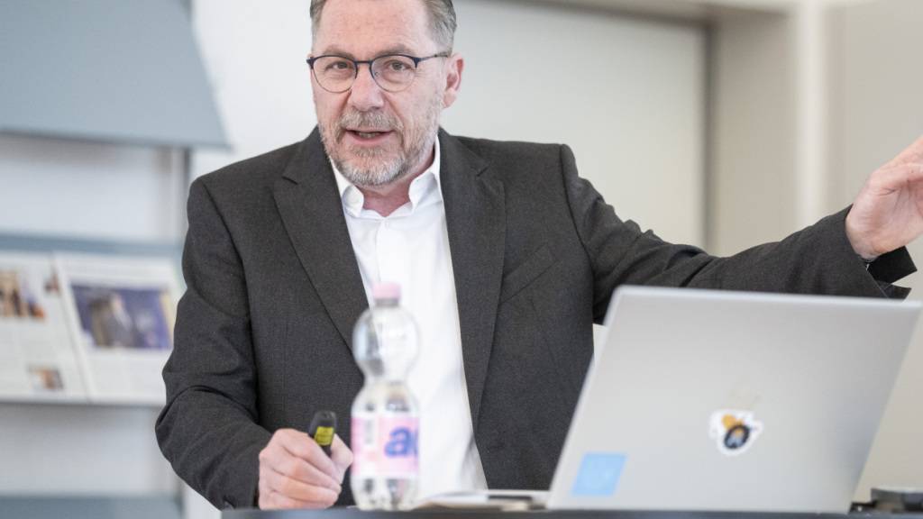 Trotz eines Rückgangs der Jugendkriminalität und -gewalt ist die Jugendstrafrechtpflege gefordert, wie Oberjugendanwalt Roland Zurkirchen am Mittwoch vor den Medien ausführt.