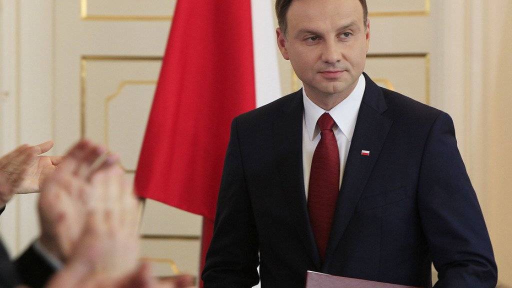 Der polnische Präsident Duda hat die Neufassung des Gesetzes zum Verfassungsgericht unterschrieben. (Archiv)