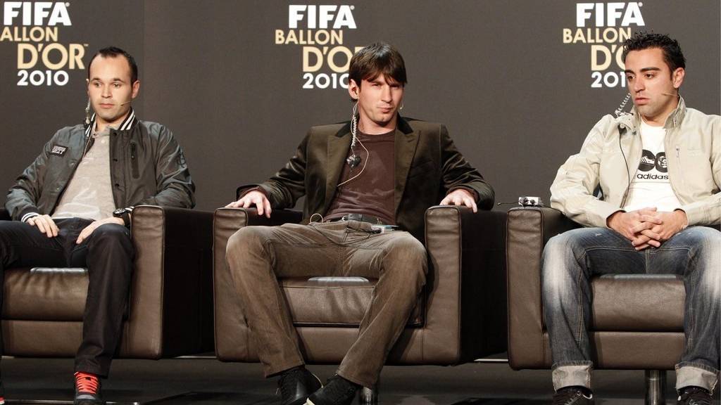 Andres Iniesta, Lionel Messi und Xavi an der Verleihung im Jahr 2011 (Archiv).