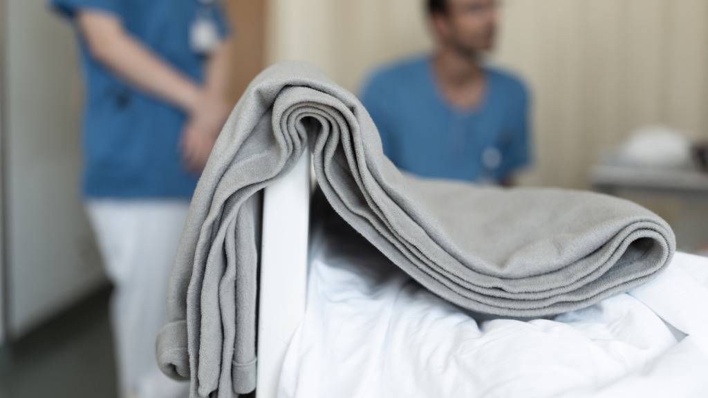 Zürcher Linke starten neuen Anlauf für kantonale Pflegefachperson