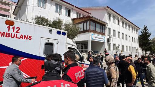 Zahl der Todesopfer nach Amoktat an türkischer Schule steigt auf zehn