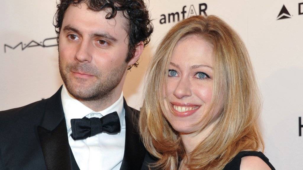 Chelsea Clinton und ihr Gatte Marc Mezvinsky sind zum zweiten Mal Eltern geworden (Archiv)