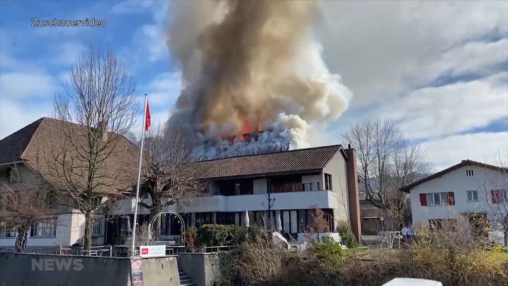 Leichenfund in Brandruine: Wohnbereich vom Restaurant Kreuz in Wichtrach niedergebrannt