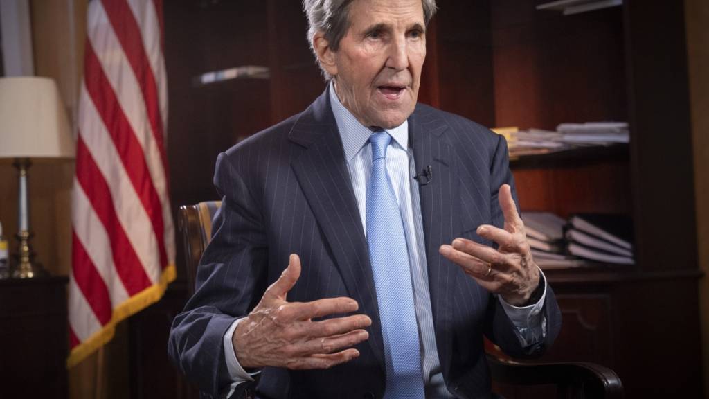 Der frühere US-Aussenminister John Kerry sieht Chancen bei nachhaltigen Investitionen. Unter anderem die Energiewende schreite voran. (Archivbild)