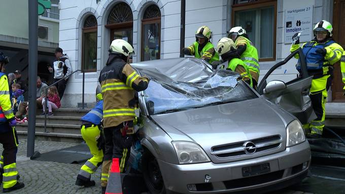 Grosse Übung in Langenthal – Feuerwehr sucht Nachwuchs