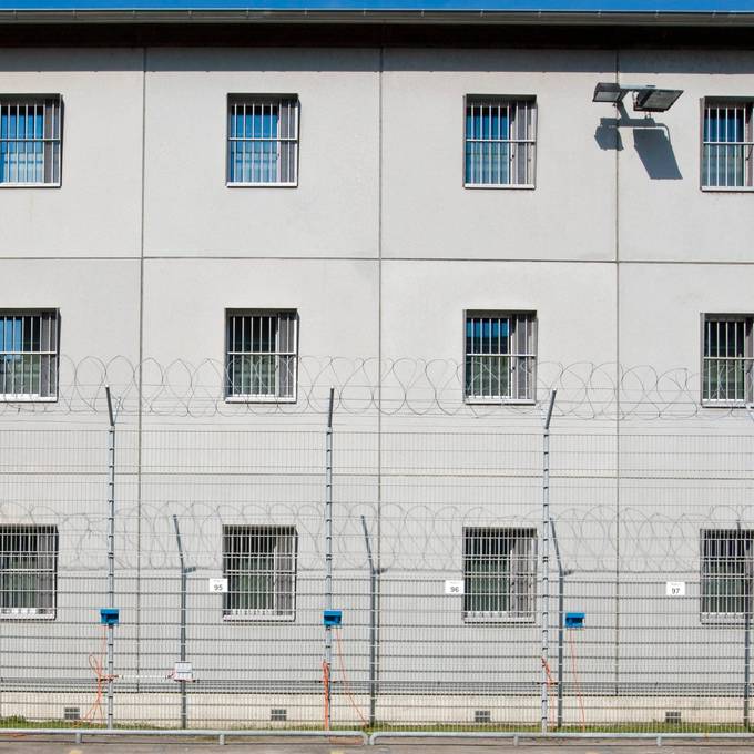 Neues Gefängnis Zürich West: Freiwillige für Versuchsbetrieb gesucht