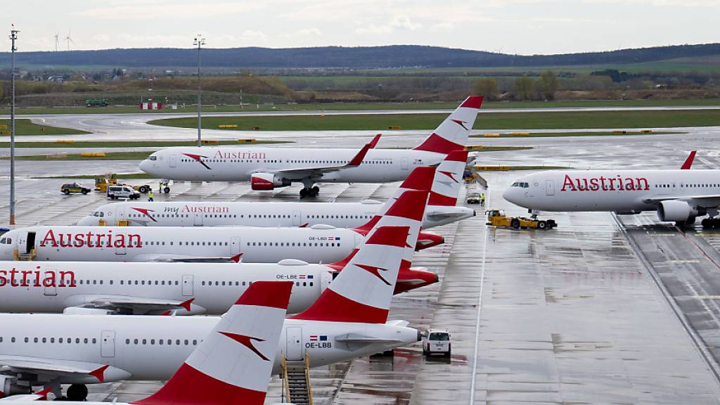 Ein 36-stündiger Streik des Bordpersonals der Austrian Airlines führte am Flughafen Wien-Schwechat zu zahlreiche Flugausfällen. (Archivbild)