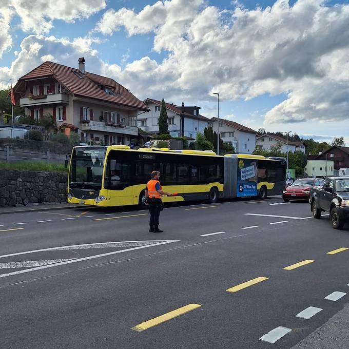 Mann nach Verkehrsunfall zwischen Thun und Spiez schwer verletzt