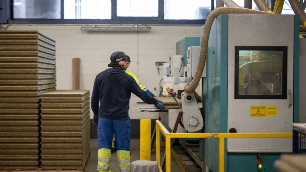 Die Stimmung in Schweizer Industrieunternehmen im Exportbereich hat sich im letzten Monat überraschend stark eingetrübt. (Archivbild)