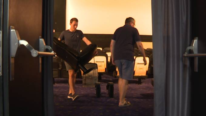 Nach Schliessung: Thuner Kino-Fans ergattern sich Sessel im Lauitor