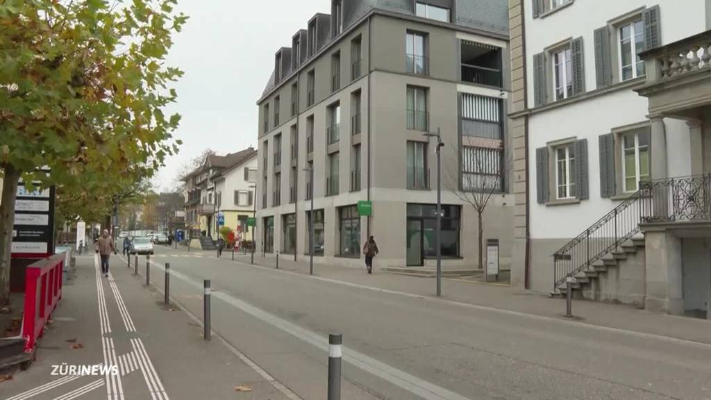 Bussen beim Bahnübergang: Uster stellt «Barrieren-Blitzer» auf