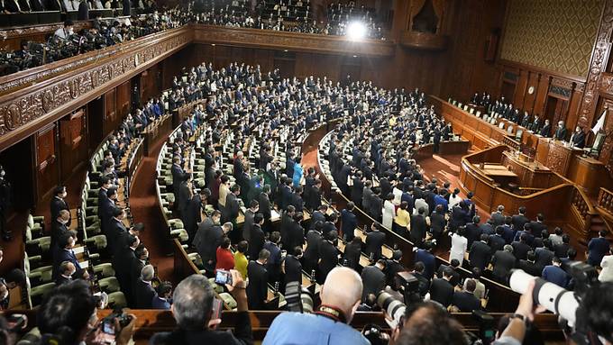 Wahl zum Unterhaus des japanischen Parlaments angelaufen