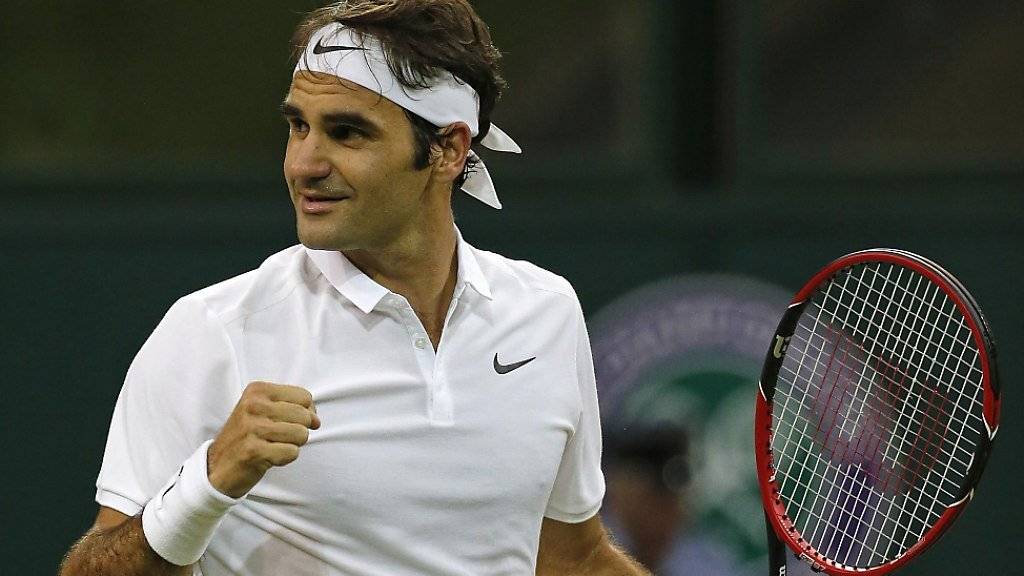 Kann er auch am nächsten Sonntag lachen? Roger Federers Siegchancen in Wimbledon sind nach dem Ausscheiden von Novak Djokovic gestiegen