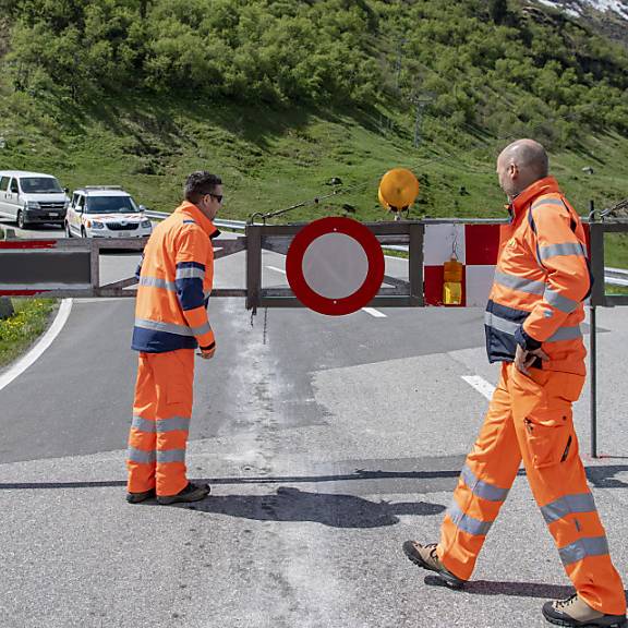 Aufgrund des erneuten Wintereinbruches: Passgänger müssen sich noch gedulden