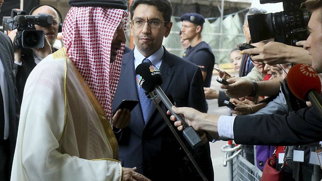 Der saudische Energieminister Khalid Al-Falih am «Opec+»-Treffen in Wien, an dem sich 24 Staaten auf eine Verlängerung des Erdöl Förderlimits geeinigt haben.