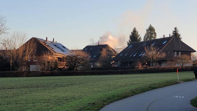 Doppeleinfamilienhaus nach Brand in Münchenbuchsee unbewohnbar