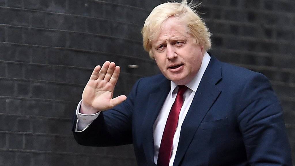 Boris Johnson auf dem Weg nach 10 Downing Street in London, dem Amtssitz der neuen britischen Premierministerin Theresa May, die ihn zum Aussenminister macht.