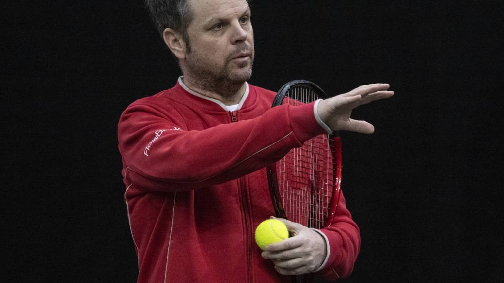 Macht eine schwierige Phase durch: Das Schweizer Davis-Cup-Team mit Captain Severin Lüthi