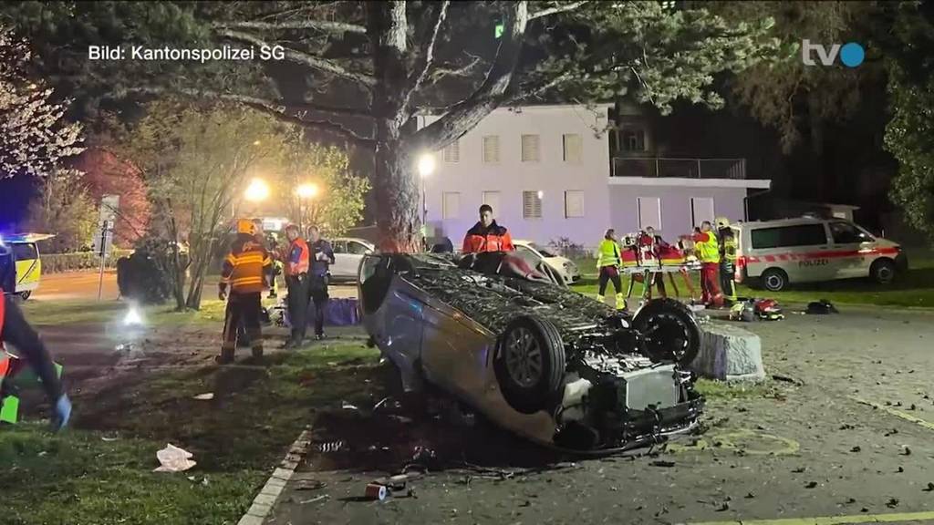 Horror-Unfall Niederuzwil: Fünf Personen sassen im Auto