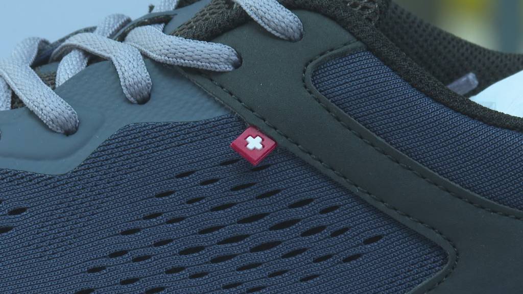 Made in Südkorea: Joya-Schuhe mit Schweizerkreuz-Ärger