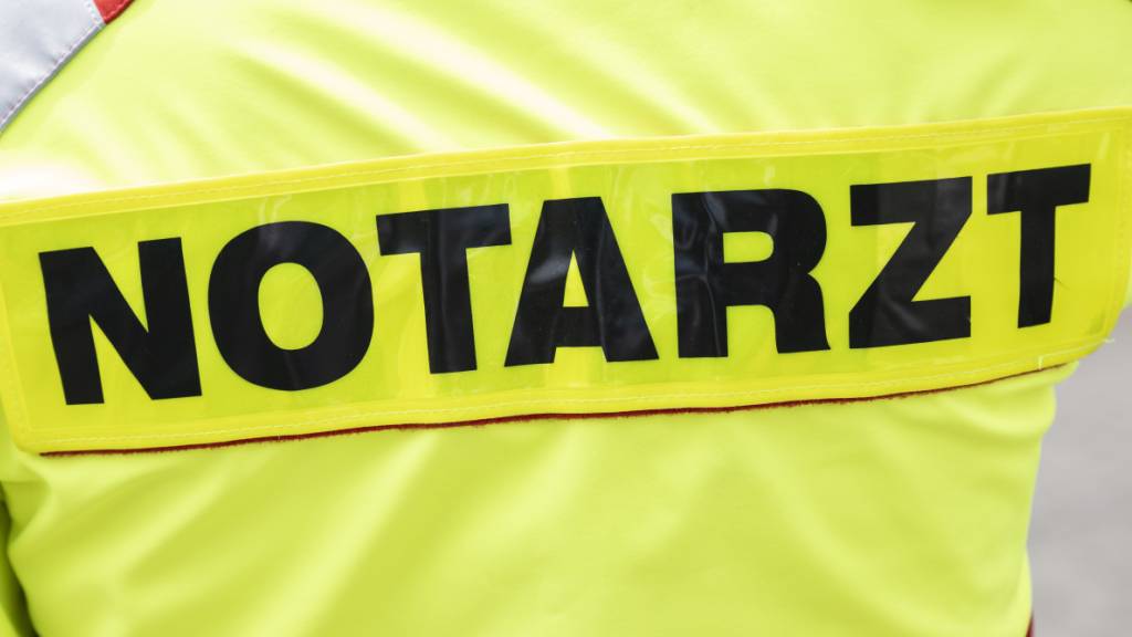 Ätzende Flüssigkeit getrunken: Zehn Verletzte in deutschem Restaurant