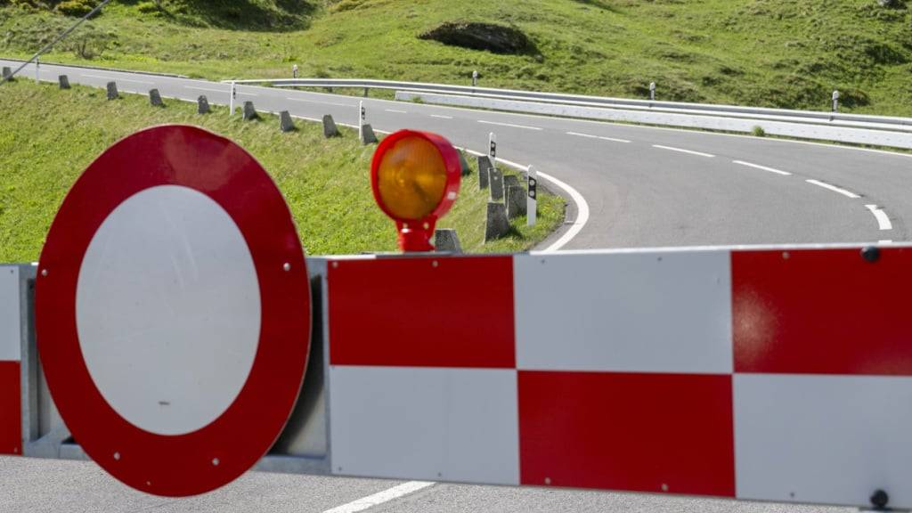 Die Glaubenbielenpassstrasse ist bis im Frühling 2026 gesperrt. (Symbolbild)