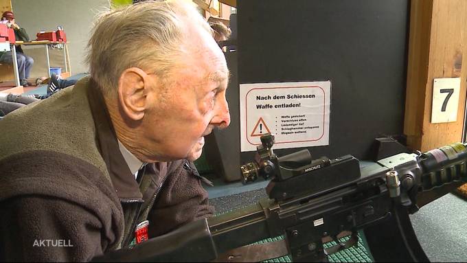Ältester Kranzschütze: 91-jähriger Feldschütze trifft immer noch voll ins Schwarze