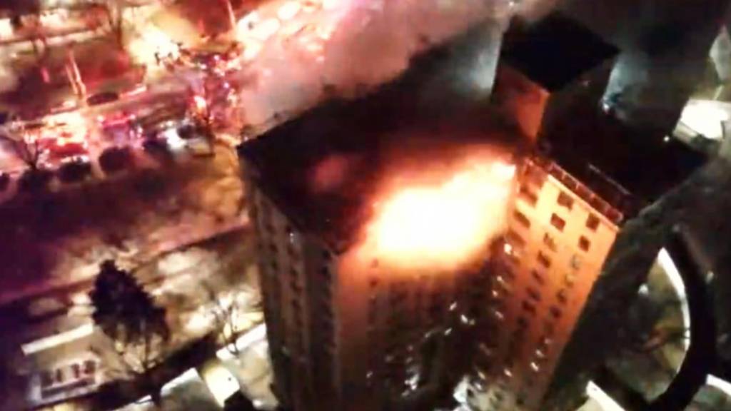 Feuer in New Yorker Hochhaus