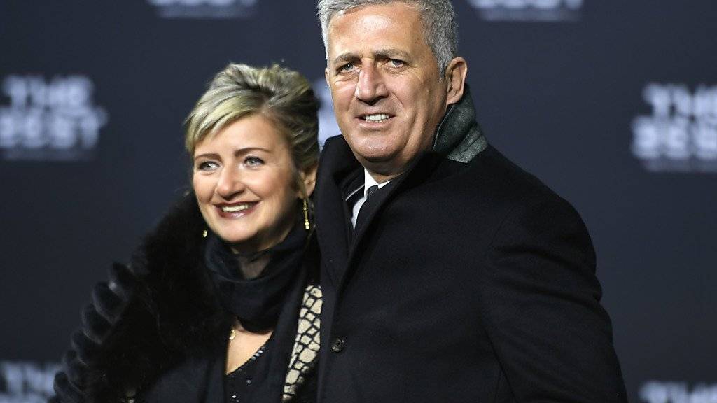 Nationalcoach Vladimir Petkovic (hier mit Ehefrau Ljiljana) sieht positiv in die Zukunft