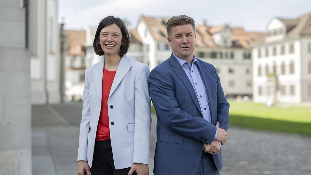 Keine Rochade: Die beiden neuen St. Galler  Regierungsmitglieder Bettina Surber und Christof Hartmann übernehmen die beiden freien Departemente. (Archivbild)