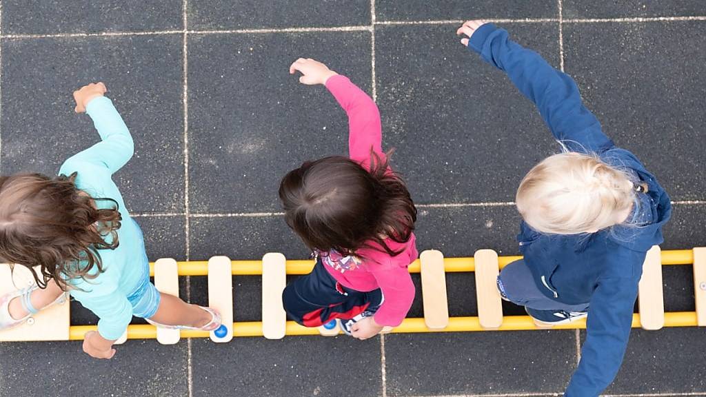 Die Stadt Zürich legt mit ihrer «Roadmap Kinderbetreuung» den Fokus auf die Förderung der Qualität in den Kitas. (Symbolbild)