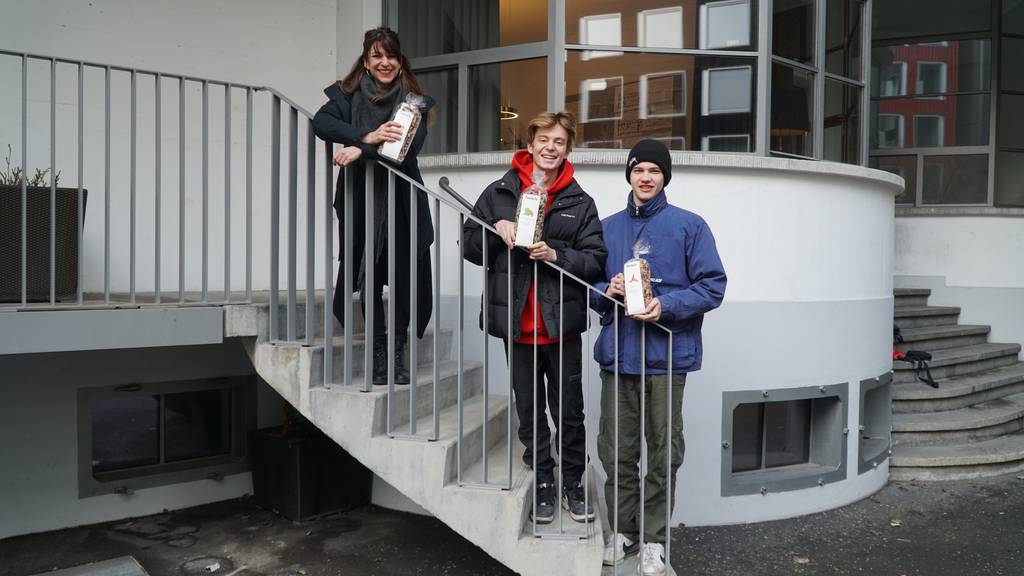 Zürcher Teenies gründen ein Startup und verkaufen Mandelpasta 