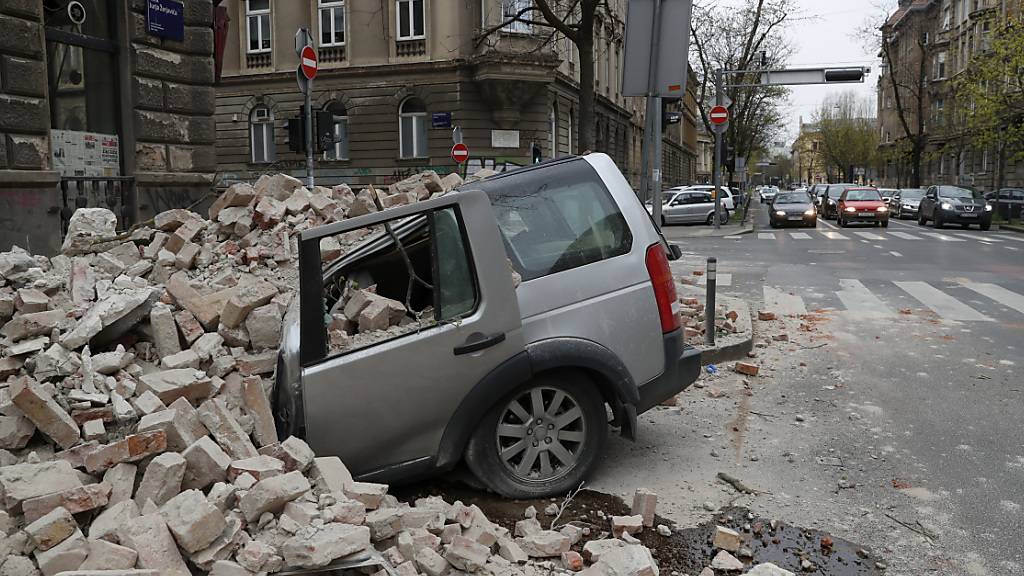 Erdbeben wie hier in Zagreb können verheerende Schäden anrichten. Die Schweiz blieb von solch starken Beben in den letzten Jahrzehnten verschont. Das Beben vom letzten Sonntag in Elm GL dürfte aber viele Menschen im Umkreis des Epizentrums erschreckt haben. (Archivbild)