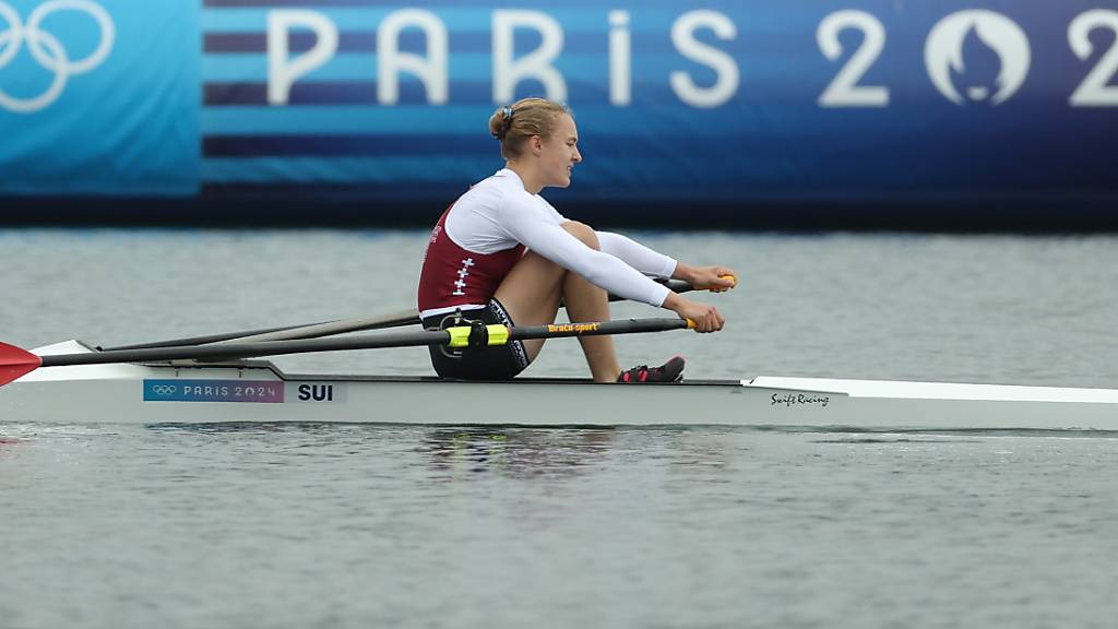 Aurelia-Maxima Janzen qualifiziert sich an den Olympischen Spielen in Paris souverän für die Viertelfinals im Skiff