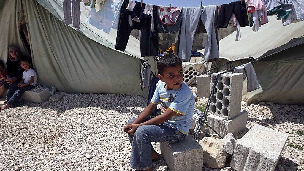 Hilfe für Opfer der Syrienkrise: Die Organisation Oxfam kritisiert, dass Zahlungen trotz Zusage ausblieben. (Symbolbild)