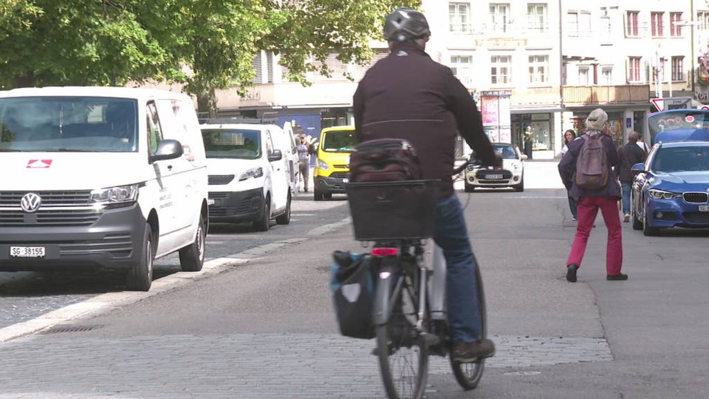 SVP fordert: Velos schieben statt fahren in St.Galler Innenstadt