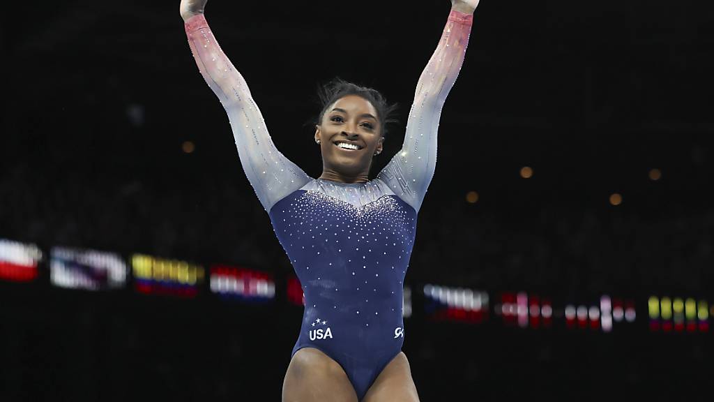 Sie ist nur 142 Zentimeter gross und überragt doch alle: Simone Biles