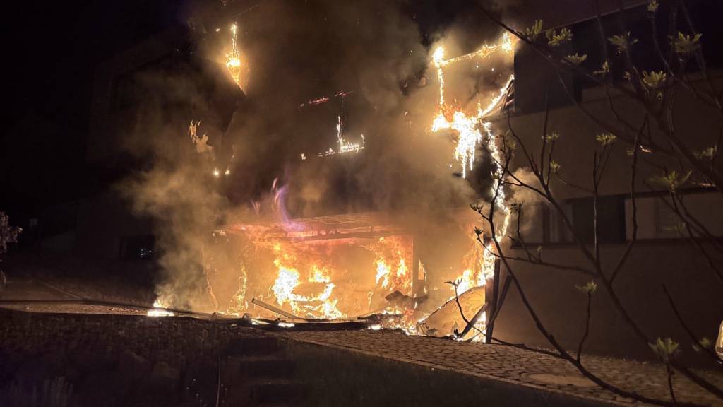 Nach dem Brand ist das Haus in Tübach nicht mehr bewohnbar. Die Bewohnerinnen und Bewohner brauchen eine andere Bleibe.