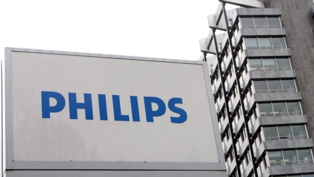 Der niederländische Medzintechnikhersteller Philips muss Magnetresonanztomografen zurücknehmen, weil die US-Gesundheitsbehörden vor möglichen Problemen gewarnt hat. So könnten die Geräte schlimmstenfalls explodieren. (Symbolbild)