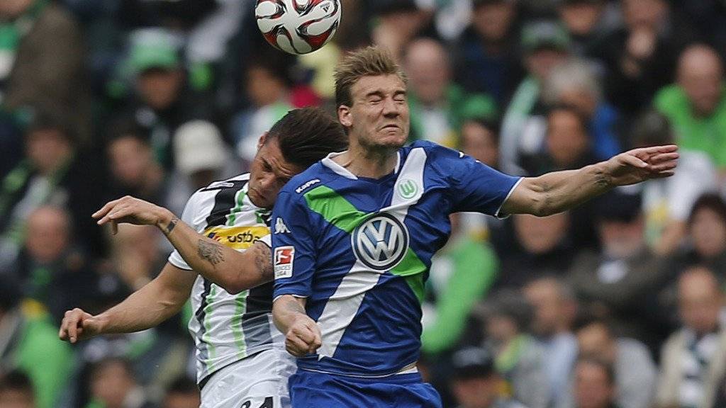 Nicklas Bendtner (hier im Duell mit Granit Xhaka) konnte in Wolfsburg selten überzeugen