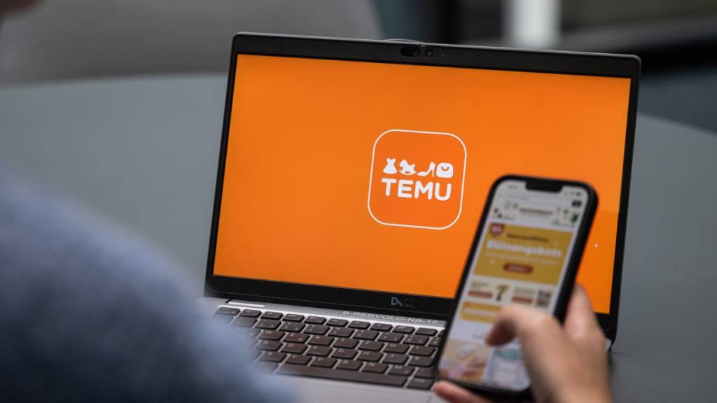 Der chinesische Online-Marktplatz Temu bietet bisher vor allem Produkte von Herstellern und Händlern aus Asien auf seiner Plattform an. Das soll sich nun ändern. (Archivbild)