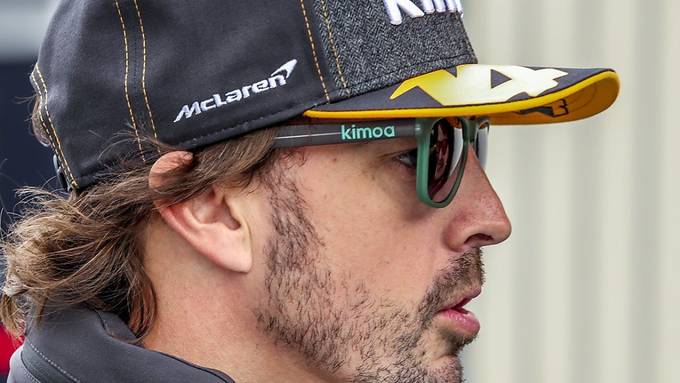 Alonso wird Favoritenrolle gerecht