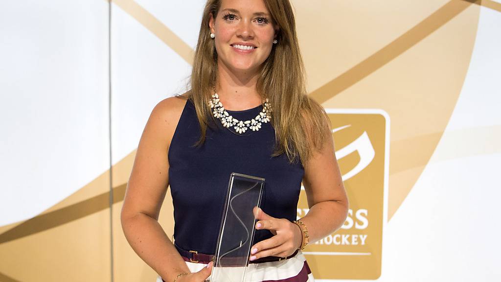 Florence Schelling gewann einen Special Award bei den Swiss Ice Hockey Awards von 2018