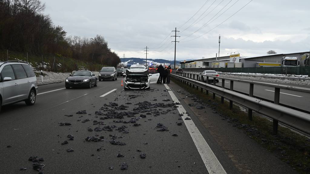 Auffahrunfall bei Wil: Vier Autos ineinander geschoben – zwei Verletzte