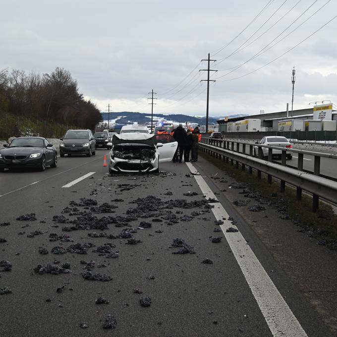 Auffahrunfall bei Wil: Vier Autos ineinander geschoben – zwei Verletzte