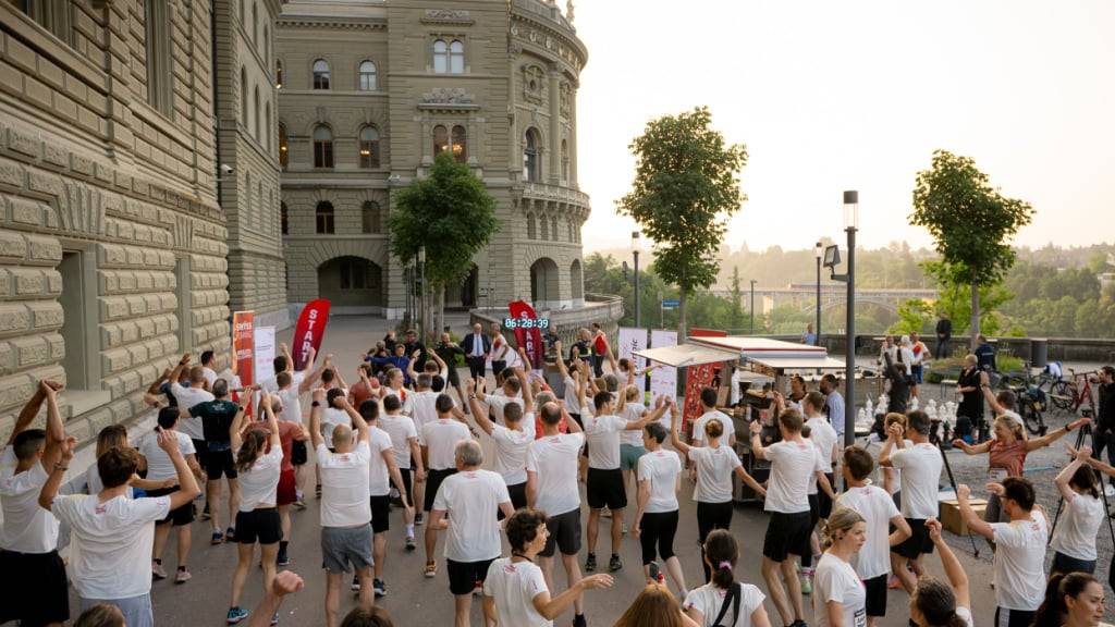 Beim Parlamentarier-Lauf «Parlamotion» legten rund 40 Teilnehmende aus Parlament und Bundesämtern 135 Kilometer ums Bundeshaus in Bern zurück.