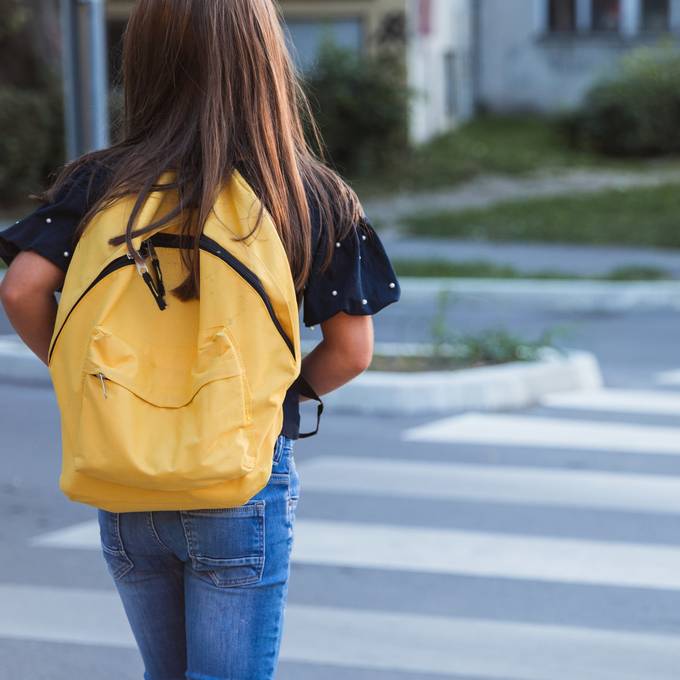 Besorgte Eltern bekämpfen unsicheren Schulweg in Zürich-Nord