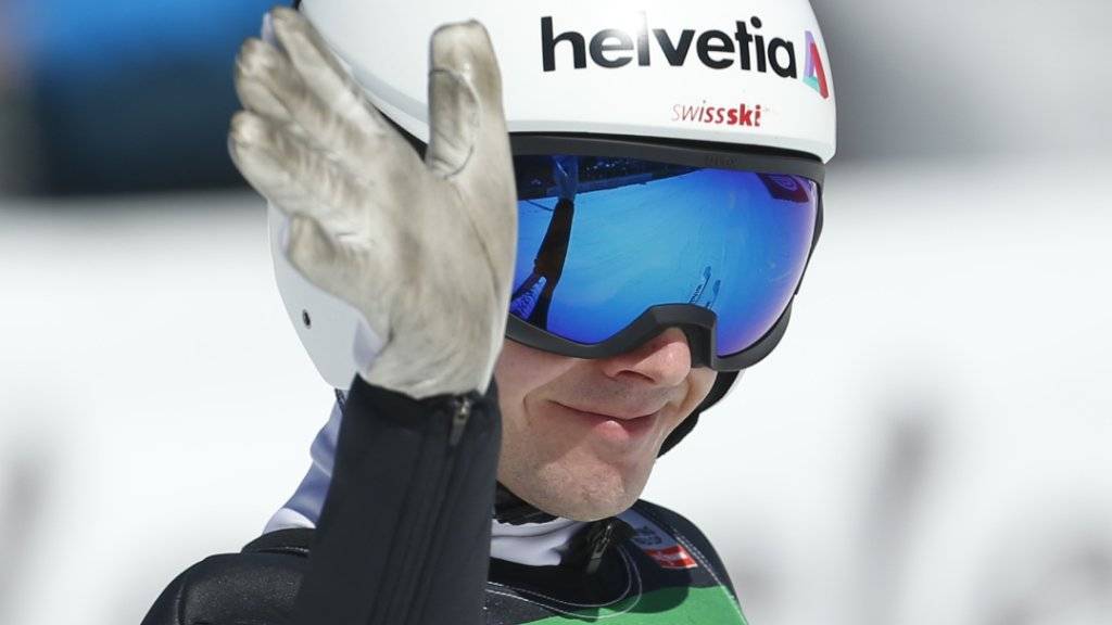 Auf seinen Saisoneinstieg müssen die Fans noch eine Woche warten: Simon Ammann lässt den Auftakt zum Sommer-GP der Skispringer aus