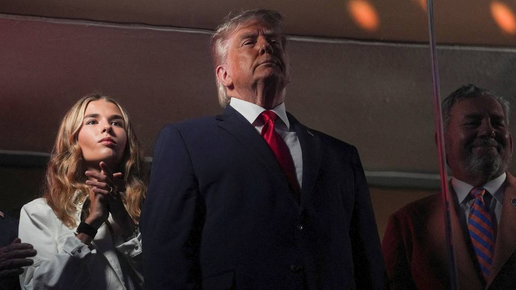 Donald Trump erntet Pfeifkonzert bei NBA-Basketballspiel