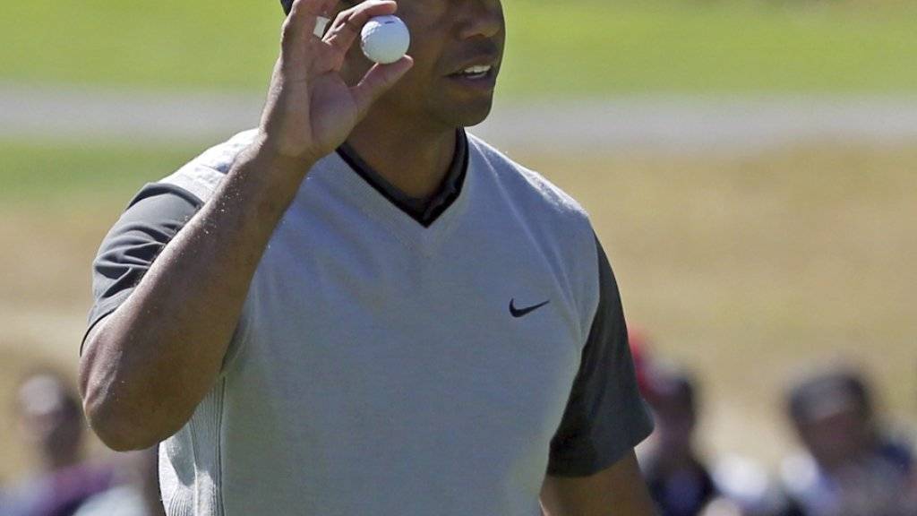 Tiger Woods hat seinen bekannten Kontakt zu den Fans wieder